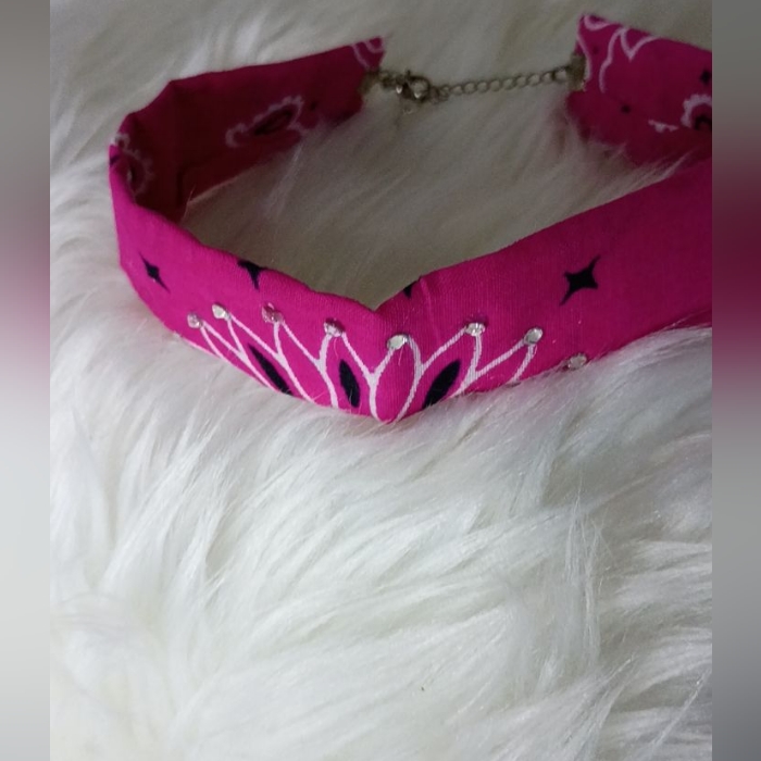 Pink Crown Patterned Scarf With Rhinestones